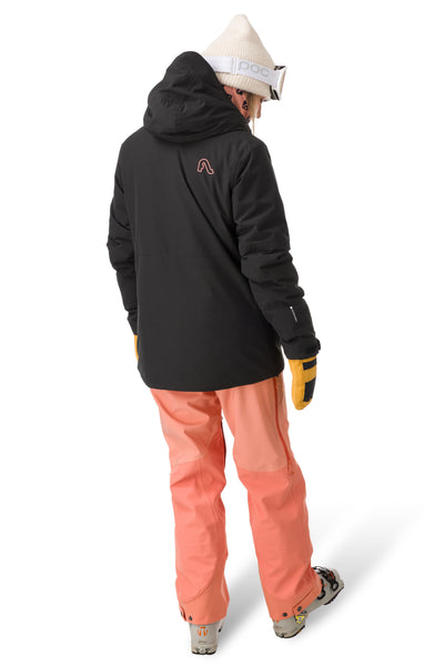 F24_AveryJacket_Black_DonnaPan